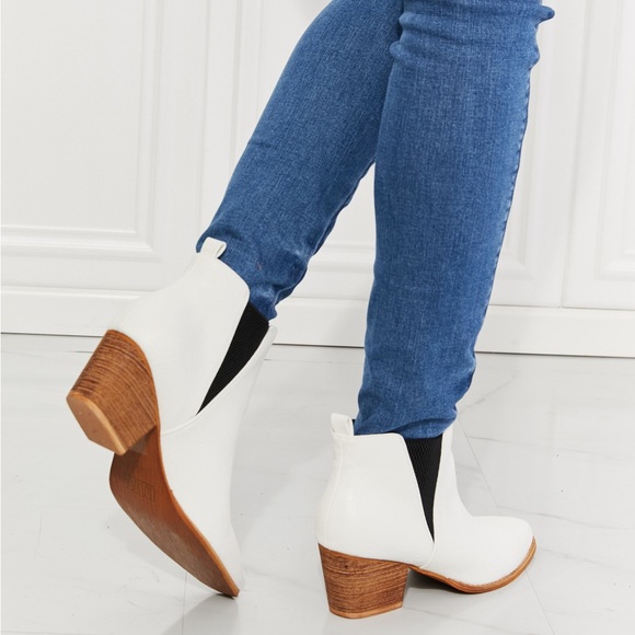 Boho Southern White Boots - Picture 4 of 7